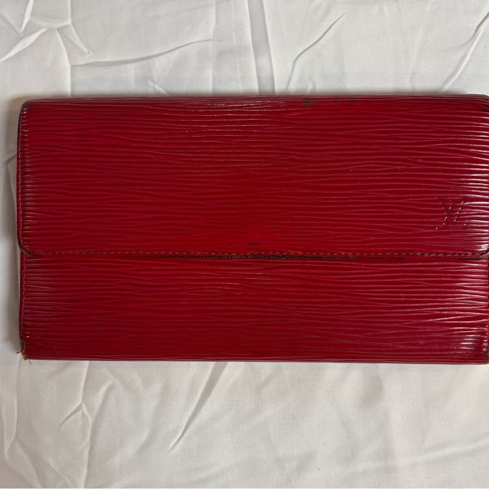 Vintage Louis Vuitton Epi Red Sarah Wallet